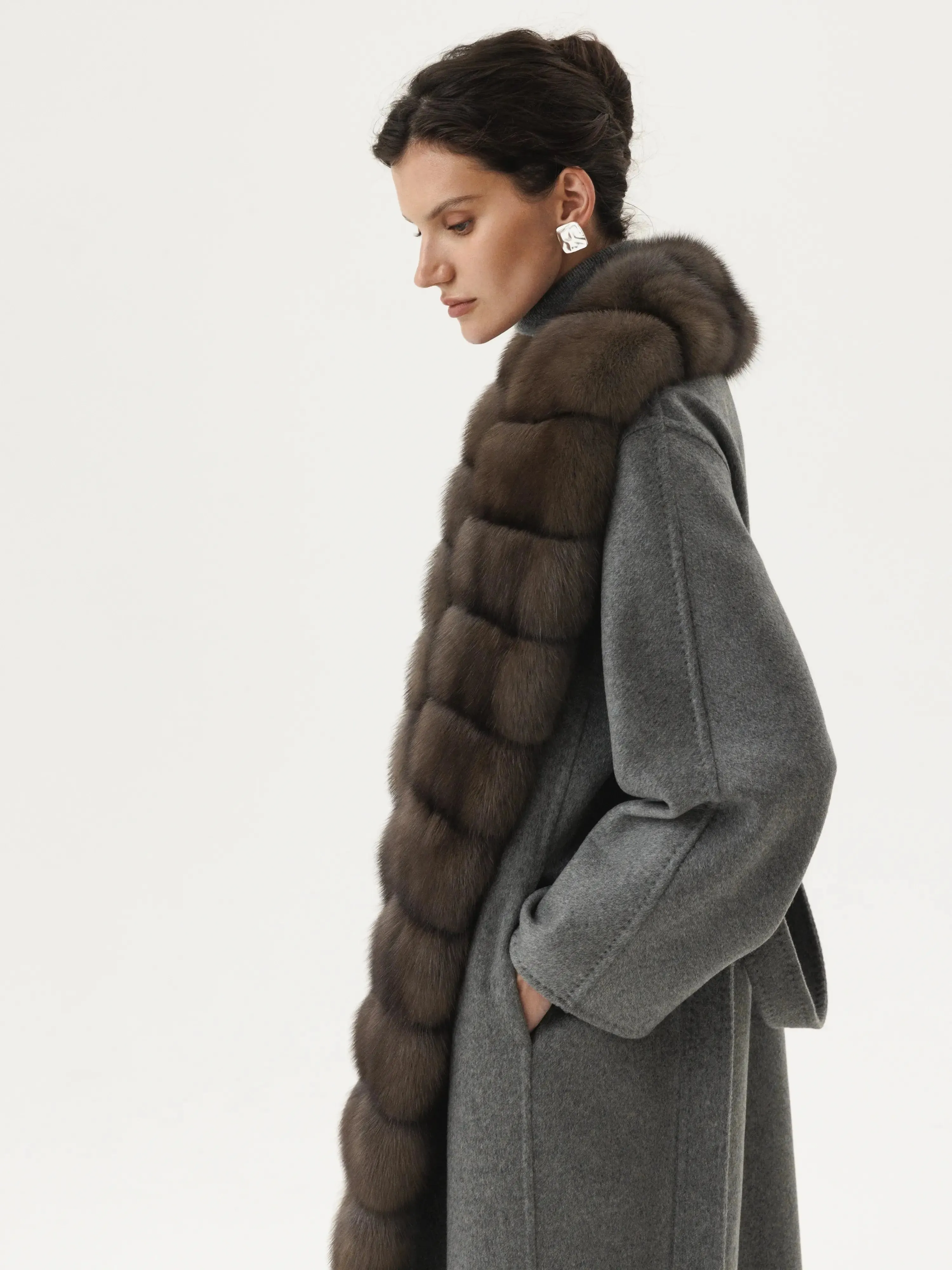 Cashmere coat with sable trim on the sides in graphite tone